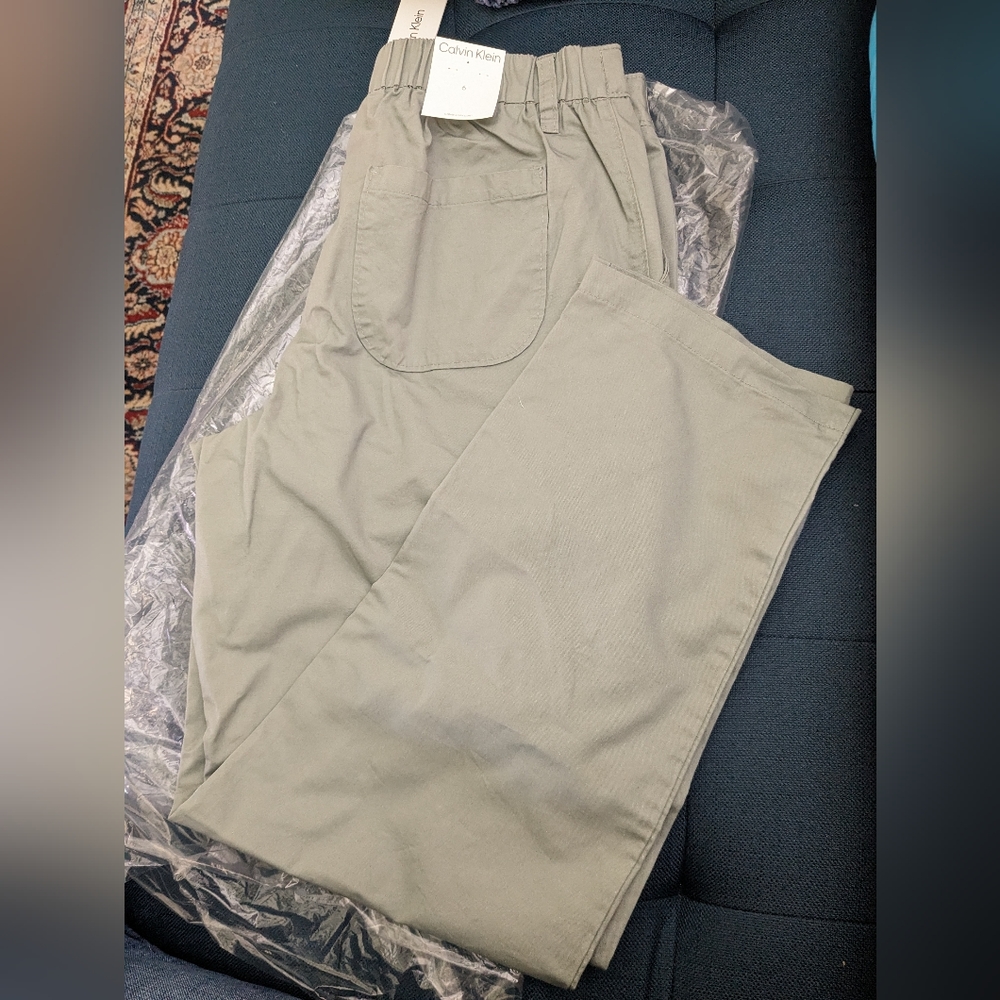 Calvin Klein cargo pants green size 6